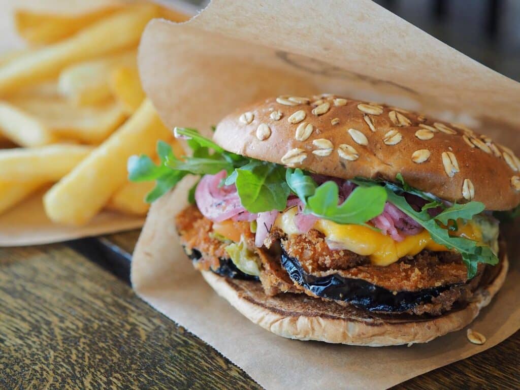Havnecafé i Holbæk tilbyder Bourgodi burger